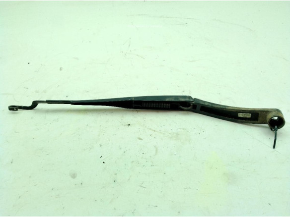 BRAZO LIMPIAPARABRISAS DEL IZQ HYUNDAI i40 (VF)|Desguaces La Cabaña
