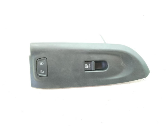 07356331460   MANDO ELEVALUNAS PUERTA LAT DEL DER FIAT 500X (334_)|Desguaces La Cabaña