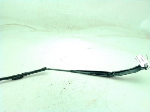 97036203 BRAZO LIMPIAPARABRISAS DEL IZQ FIAT 500X (334_)|Desguaces La Cabaña