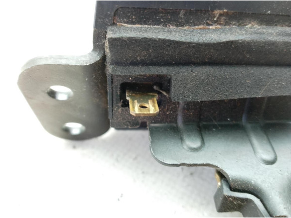 812302B000 CERRADURA PORTON / TAPA MALETA HYUNDAI SANTA FE II (CM)|Desguaces La Cabaña