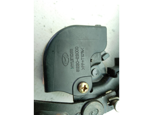 812302B000 CERRADURA PORTON / TAPA MALETA HYUNDAI SANTA FE II (CM)|Desguaces La Cabaña