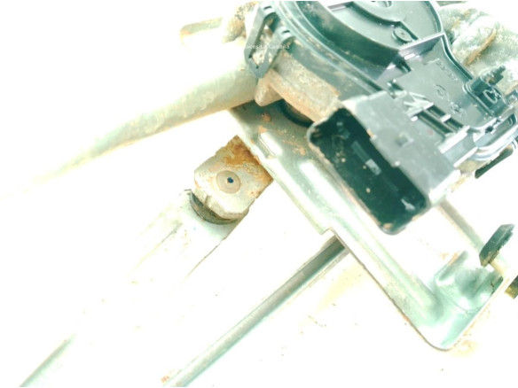 98110F2000  MOTOR LIMPIAPARABRISAS DEL KIA SPORTAGE (QL)|Desguaces La Cabaña
