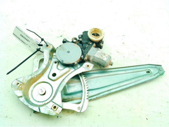 8570102010 ELEVALUNAS PUERTA LAT TRA IZQ TOYOTA AURIS (_E18_)|Desguaces La Cabaña