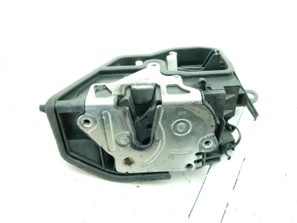 7167069 CERRADURA PUERTA LAT TRA IZQ BMW 1 (E87)|Desguaces La Cabaña