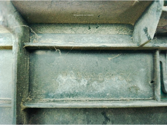 701853653E REJILLA / CALANDRA VW TRANSPORTER IV Furgón (70XA)|Desguaces La Cabaña