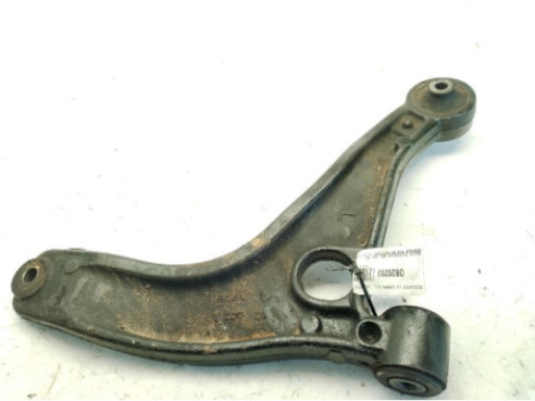 8200688871  BRAZO SUSPENSION DEL IZQ INF RENAULT MASTER III Furgón (FV)|Desguaces La Cabaña