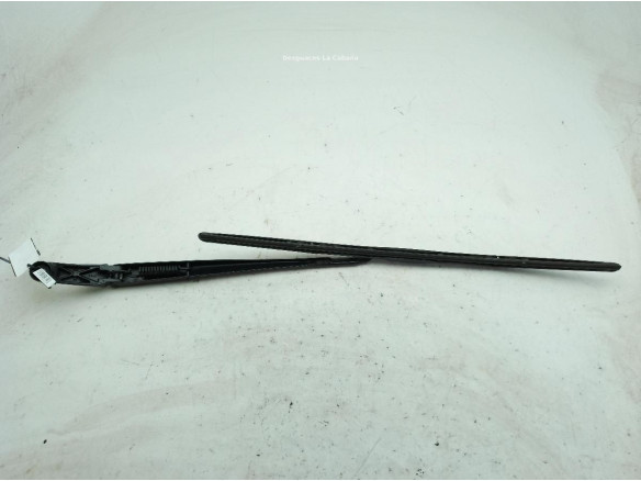 8522102310  BRAZO LIMPIAPARABRISAS DEL IZQ TOYOTA AURIS (_E18_)|Desguaces La Cabaña