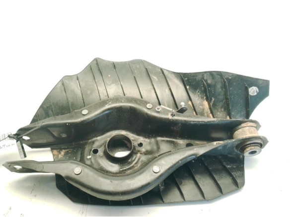 33326884694  BRAZO SUSPENSION TRA DER INF POSTERIOR BMW 1 (F20)|Desguaces La Cabaña