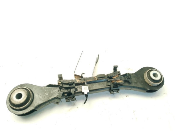 BRAZO SUSPENSION TRA DER SUP BMW 1 (F20)|Desguaces La Cabaña