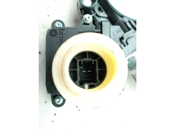 8572002410B ELEVALUNAS PUERTA LAT TRA DER TOYOTA AURIS (_E18_)|Desguaces La Cabaña
