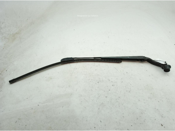 8249 BRAZO LIMPIAPARABRISAS DEL IZQ MITSUBISHI OUTLANDER III (GG_W, GF_W, ZJ)|Desguaces La Cabaña