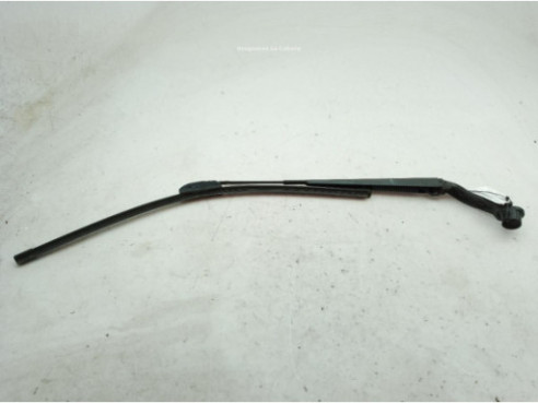 8249 BRAZO LIMPIAPARABRISAS DEL IZQ MITSUBISHI OUTLANDER III (GG_W, GF_W, ZJ)|Desguaces La Cabaña
