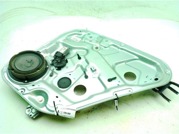 BCG7082RR ELEVALUNAS PUERTA LAT TRA DER HYUNDAI SANTA FE II (CM)|Desguaces La Cabaña