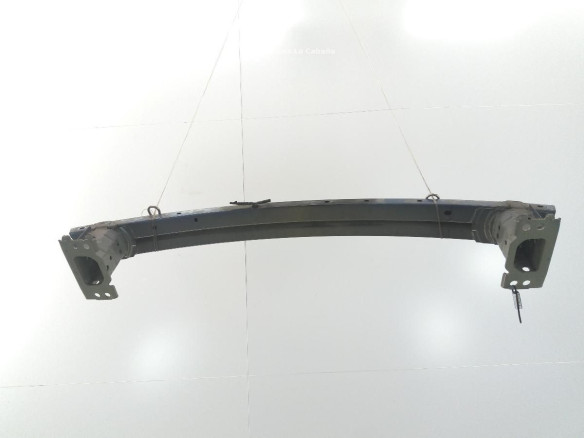 5202102230  TRAVIESA DEL TOYOTA AURIS (_E18_)|Desguaces La Cabaña