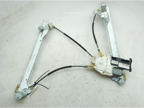 807200010R  ELEVALUNAS PUERTA LAT DEL DER RENAULT LATITUDE (L70_)|Desguaces La Cabaña