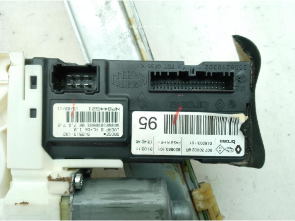 807200010R  ELEVALUNAS PUERTA LAT DEL DER RENAULT LATITUDE (L70_)|Desguaces La Cabaña