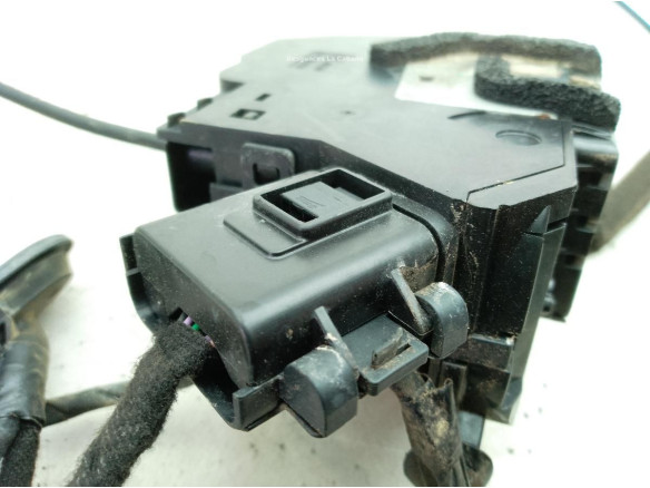 805020021R CERRADURA PUERTA LAT DEL DER RENAULT LATITUDE (L70_)|Desguaces La Cabaña