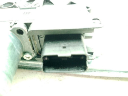 9816402180 ELEVALUNAS PUERTA LAT DEL IZQ PEUGEOT 208|Desguaces La Cabaña