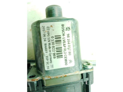 9816402180 ELEVALUNAS PUERTA LAT DEL IZQ PEUGEOT 208|Desguaces La Cabaña