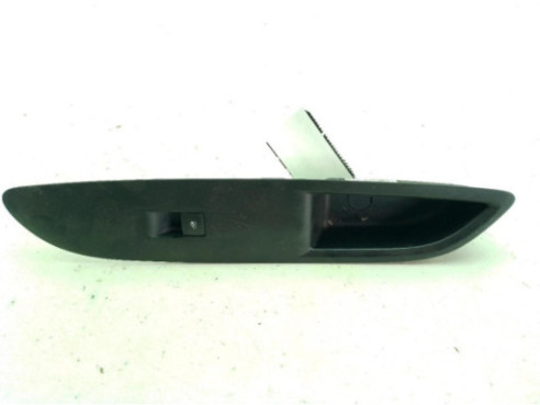 95393864600R MANDO ELEVALUNAS PUERTA LAT DEL DER OPEL MOKKA / MOKKA X (J13)|Desguaces La Cabaña