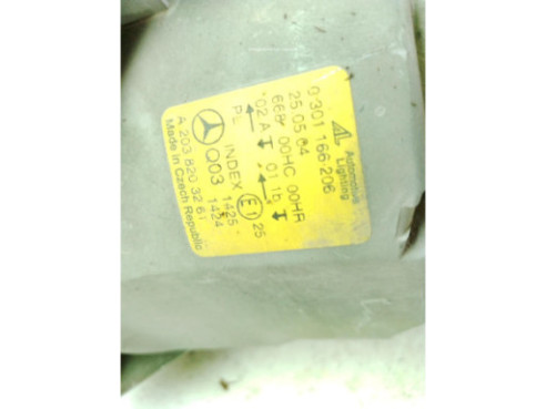 A2038203261 FARO DERECHO MERCEDES BENZ CLASE C (W203)|Desguaces La Cabaña