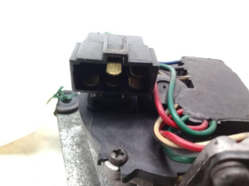 MOTOR LIMPIAPARABRISAS DEL KIA SPORTAGE (K00)|Desguaces La Cabaña