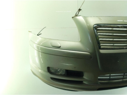 PARAGOLPES DEL TOYOTA AVENSIS Sedán (_T25_)|Desguaces La Cabaña