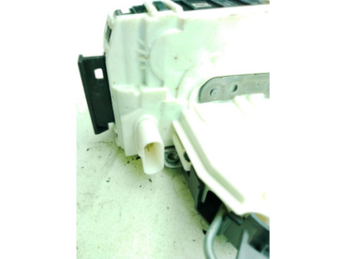 A2047302735 CERRADURA PUERTA LAT TRA IZQ MERCEDES BENZ CLASE GLA (X156)|Desguaces La Cabaña