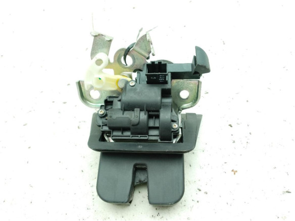 8R0827505A  CERRADURA PORTON / TAPA MALETA AUDI A4 Allroad (8KH, B8)|Desguaces La Cabaña