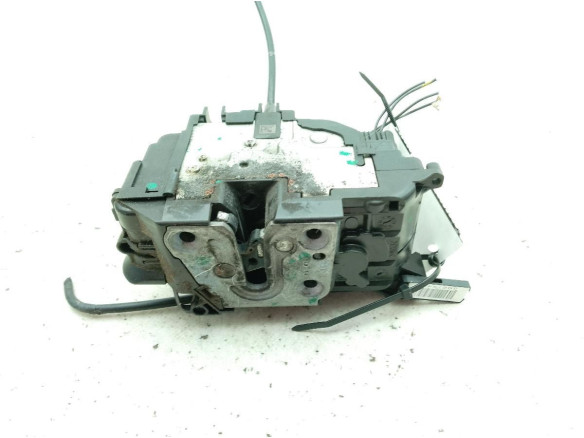 805030001R  CERRADURA PUERTA LAT DEL IZQ RENAULT MEGANE III Fastback (BZ0_)|Desguaces La Cabaña