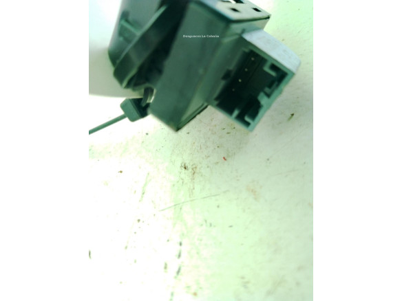 8K0959855A MANDO ELEVALUNAS PUERTA LAT DEL DER AUDI A4 Allroad (8KH, B8)|Desguaces La Cabaña