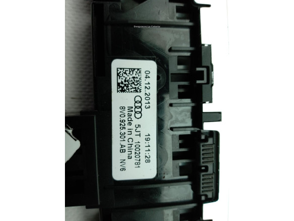8V0925301AB INTERRUPTOR WARNING AUDI A3 (8V1, 8VK)|Desguaces La Cabaña