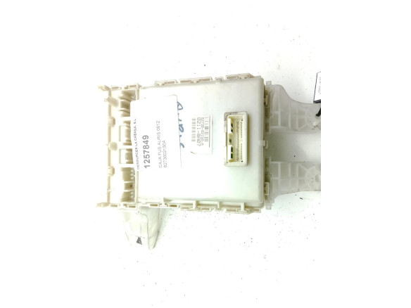 8273002150A CAJA FUSIBLES INTERIOR (BSI) TOYOTA AURIS (_E15_)|Desguaces La Cabaña
