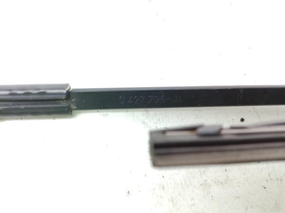 342772501 BRAZO LIMPIAPARABRISAS DEL DER VW CADDY III Furgón (2KA, 2KH, 2CA, 2CH)|Desguaces La Cabaña