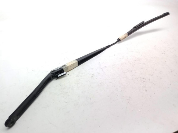 BRAZO LIMPIAPARABRISAS DEL DER RENAULT CLIO IV (BH_)|Desguaces La Cabaña
