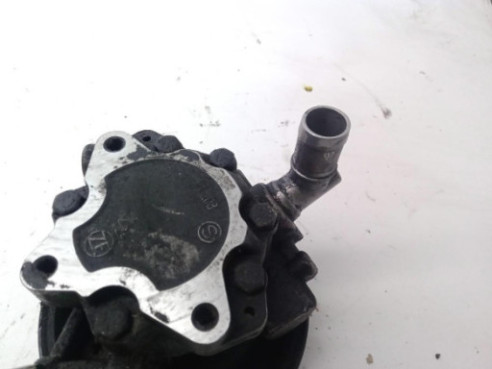 BOMBA DIRECCION MERCEDES BENZ VITO Autobús (638)|Desguaces La Cabaña