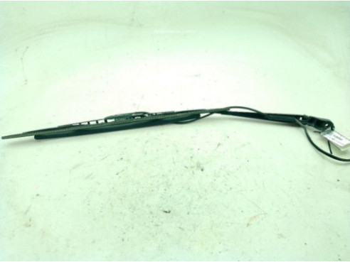 A638200144 BRAZO LIMPIAPARABRISAS DEL DER MERCEDES BENZ VITO / MIXTO Furgón (W639)|Desguaces La Cabaña