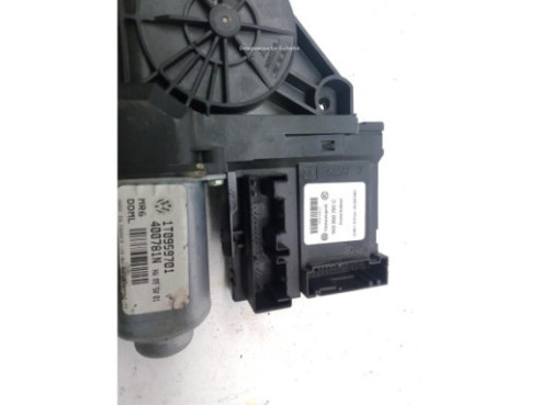 1T0959701, MOTOR LIMPIAPARABRISAS DEL SKODA OCTAVIA II (1Z3)|Desguaces La Cabaña