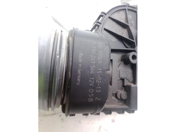 0390241544 MOTOR LIMPIAPARABRISAS DEL DACIA DUSTER|Desguaces La Cabaña