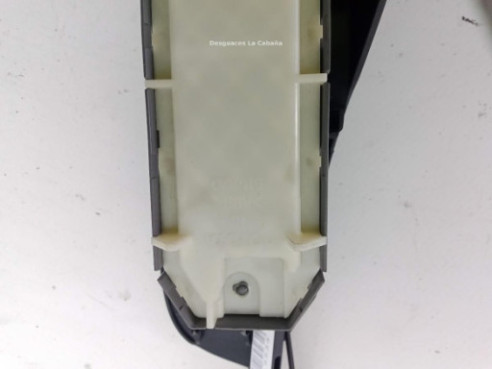 MANDO ELEVALUNAS PUERTA LAT DEL IZQ TOYOTA AURIS (_E18_)|Desguaces La Cabaña