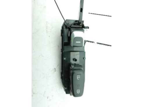 93575F1000 MANDO ELEVALUNAS PUERTA LAT DEL DER KIA SPORTAGE (QL)|Desguaces La Cabaña