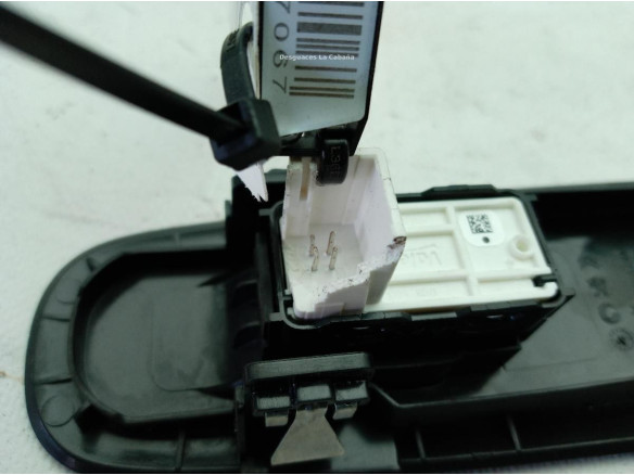 96762292ZD MANDO ELEVALUNAS PUERTA LAT DEL DER PEUGEOT 308 II|Desguaces La Cabaña