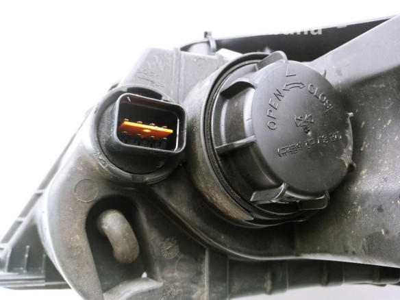 921023K5 FARO DERECHO HYUNDAI SONATA V (NF)|Desguaces La Cabaña