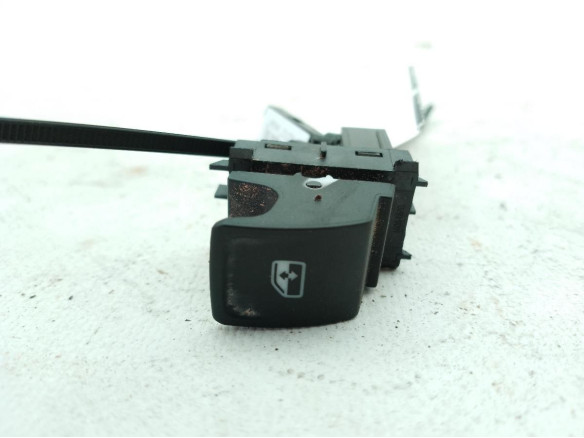 5G0959855P MANDO ELEVALUNAS PUERTA LAT DEL DER SEAT IBIZA V (KJ1)|Desguaces La Cabaña
