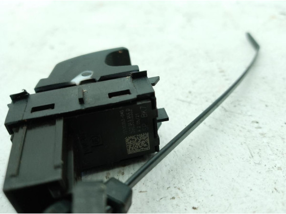 5G0959855P MANDO ELEVALUNAS PUERTA LAT DEL DER SEAT IBIZA V (KJ1)|Desguaces La Cabaña