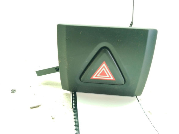 3K53601000 INTERRUPTOR WARNING HYUNDAI KONA (OS)|Desguaces La Cabaña