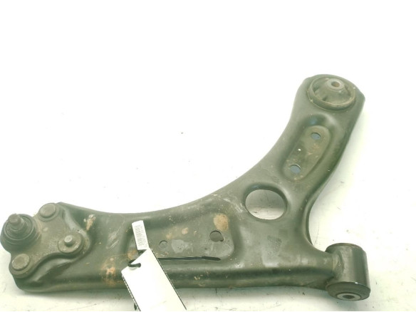 54501J9000  BRAZO SUSPENSION DEL DER INF HYUNDAI KONA (OS)|Desguaces La Cabaña