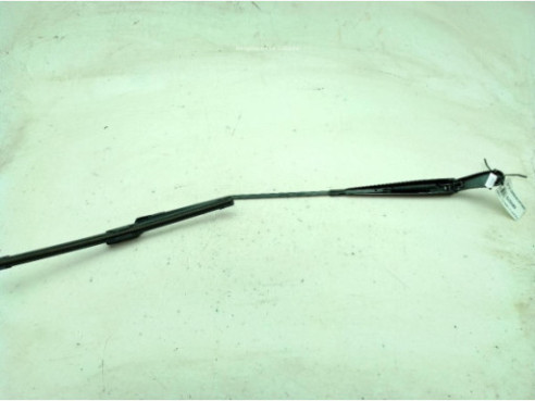 9673292080 BRAZO LIMPIAPARABRISAS DEL DER CITROEN C3 III (SX)|Desguaces La Cabaña