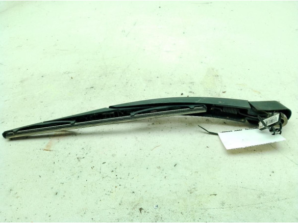1513761  BRAZO LIMPIAPARABRISAS TRA PORTÓN FORD FIESTA VI|Desguaces La Cabaña