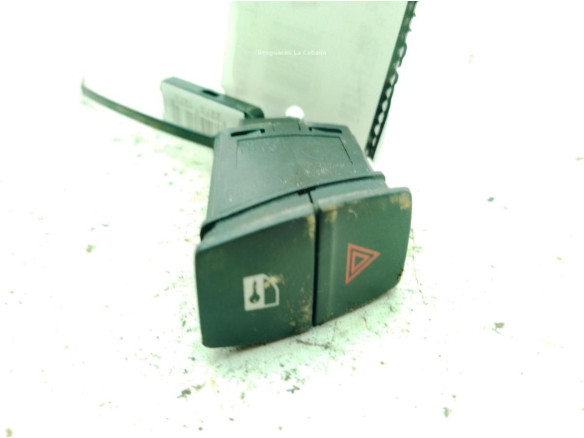 923178603 INTERRUPTOR WARNING BMW 3 (F30, F80)|Desguaces La Cabaña